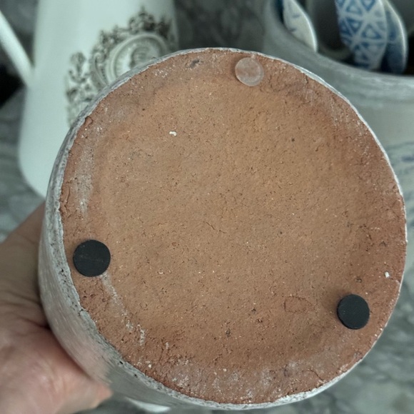 French Country Inspired Crackle Glazed Garden Jug - Picture 5 of 7